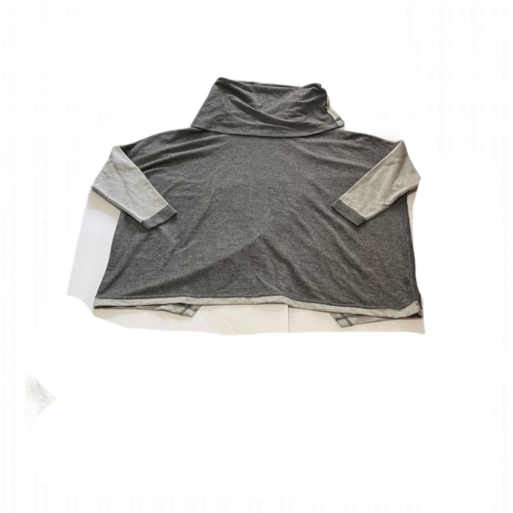 Cabi Gray and Light Gray Oversized Funnel-neck Sweater with open panel back  XXS